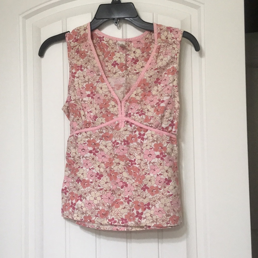 Old Navy flower tank